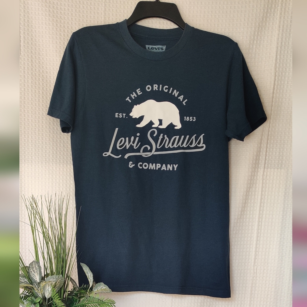 Levi's Strauss Co. Men's Deep Royal Blue T-shirt Size Small